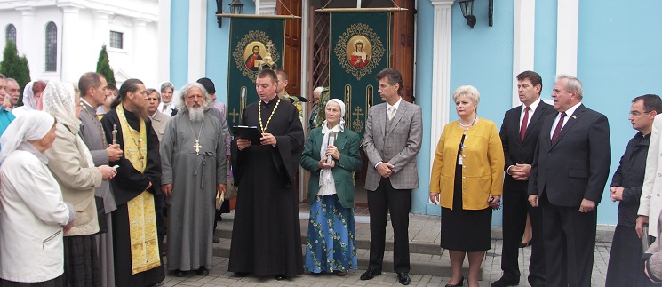 Ах, как ждут Благодатный огонь люди в любом уголке Беларуси