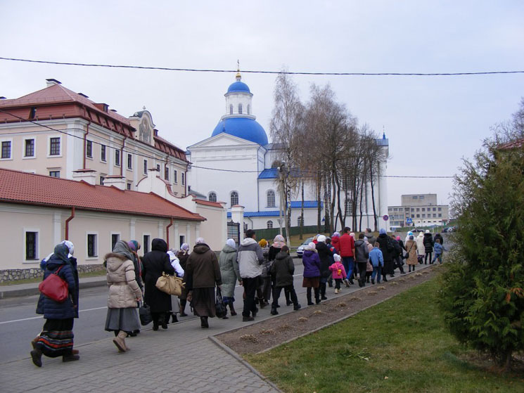 Вы знаете, и тогда, и сейчас путь к Богу одинаков