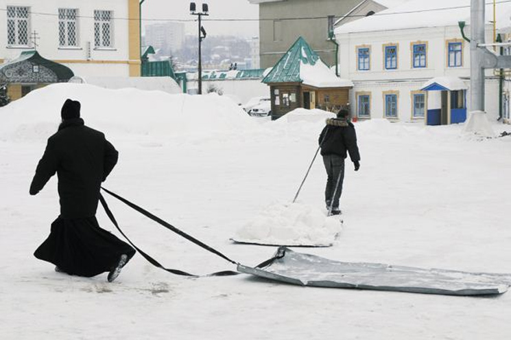 От печали не должно идти в монастырь