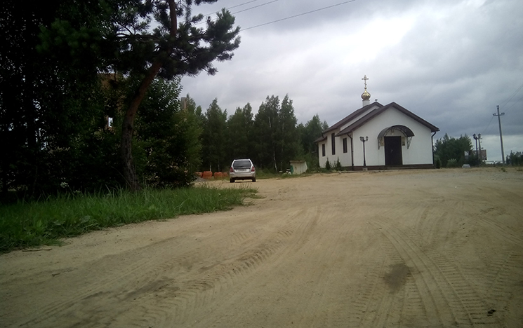Пока прихожан немного, нам хватает существующего храма-часовни